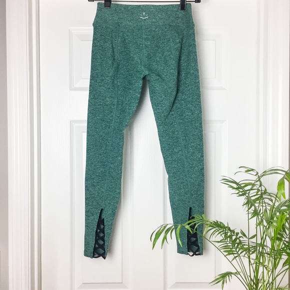 Beyond Yoga Pants - Green Beyond Yoga Spacedye Ankle Crop Leggings